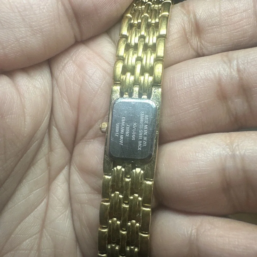 Working VTG Anne Klein Ladies Watch Fit 7in Gold Tone Quartz new battery 14mm